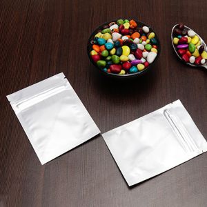 Three Side Seal Pouches With Zipper